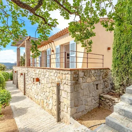 Superbe Climatisee Au Calme, Jardin, Parking * Sainte-Maxime