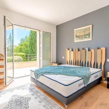 Superbe Climatisee Au Calme, Jardin, Parking Villa
