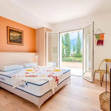 Superbe Climatisee Au Calme, Jardin, Parking Villa